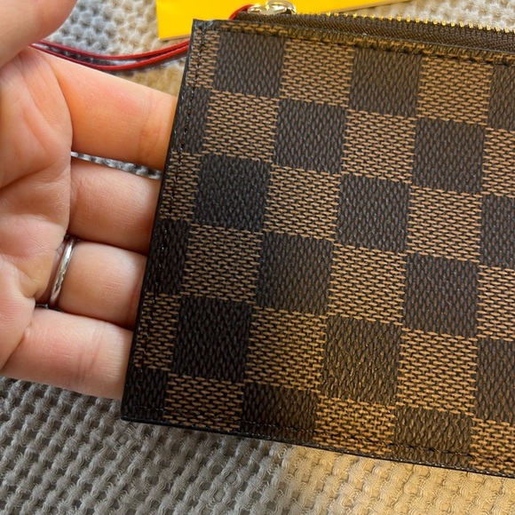authentic Louis Vuitton small pouch - Picture 4 of 4